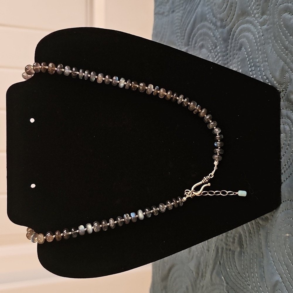 Elegant Labordorite Beaded Necklace with Turquoise Accents - Picture 6 of 9